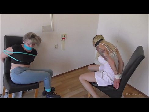 ❤️ Dipendenti / marbuta u gagged / damsel f'diffikultà ❤️❌ Video anali f'mt.verhentai.ru